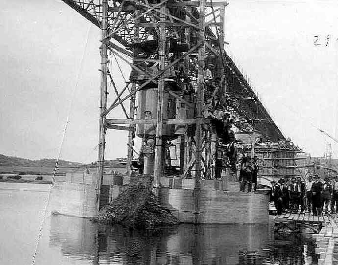 construcción-puente-sobre-el-tajo.jpg.jpeg